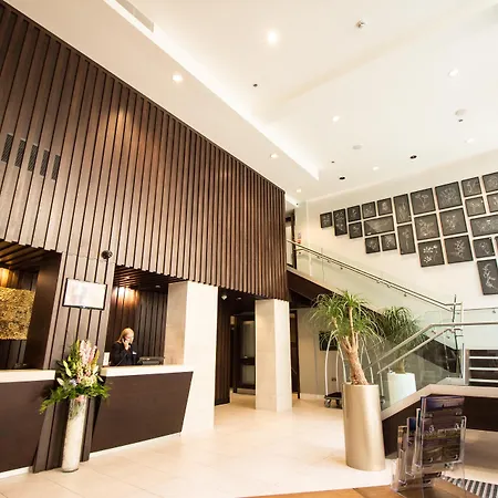 Doubletree By Hilton Hotel & Spa Liverpool-3